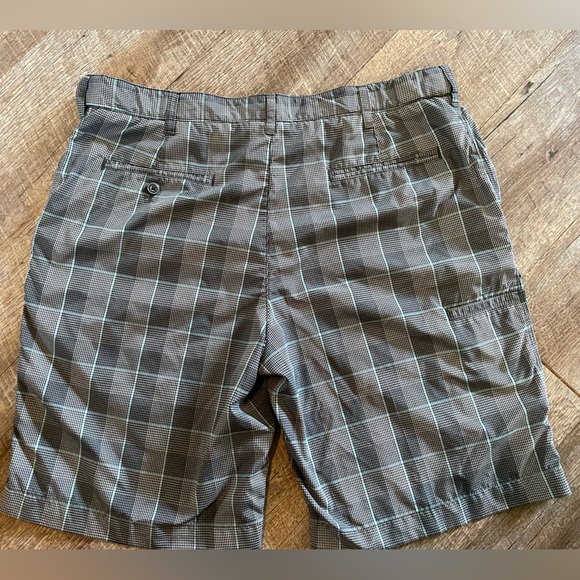 PGA Tour Shorts Plaid and Check Gray Suze 36 - Picture 5 of 8